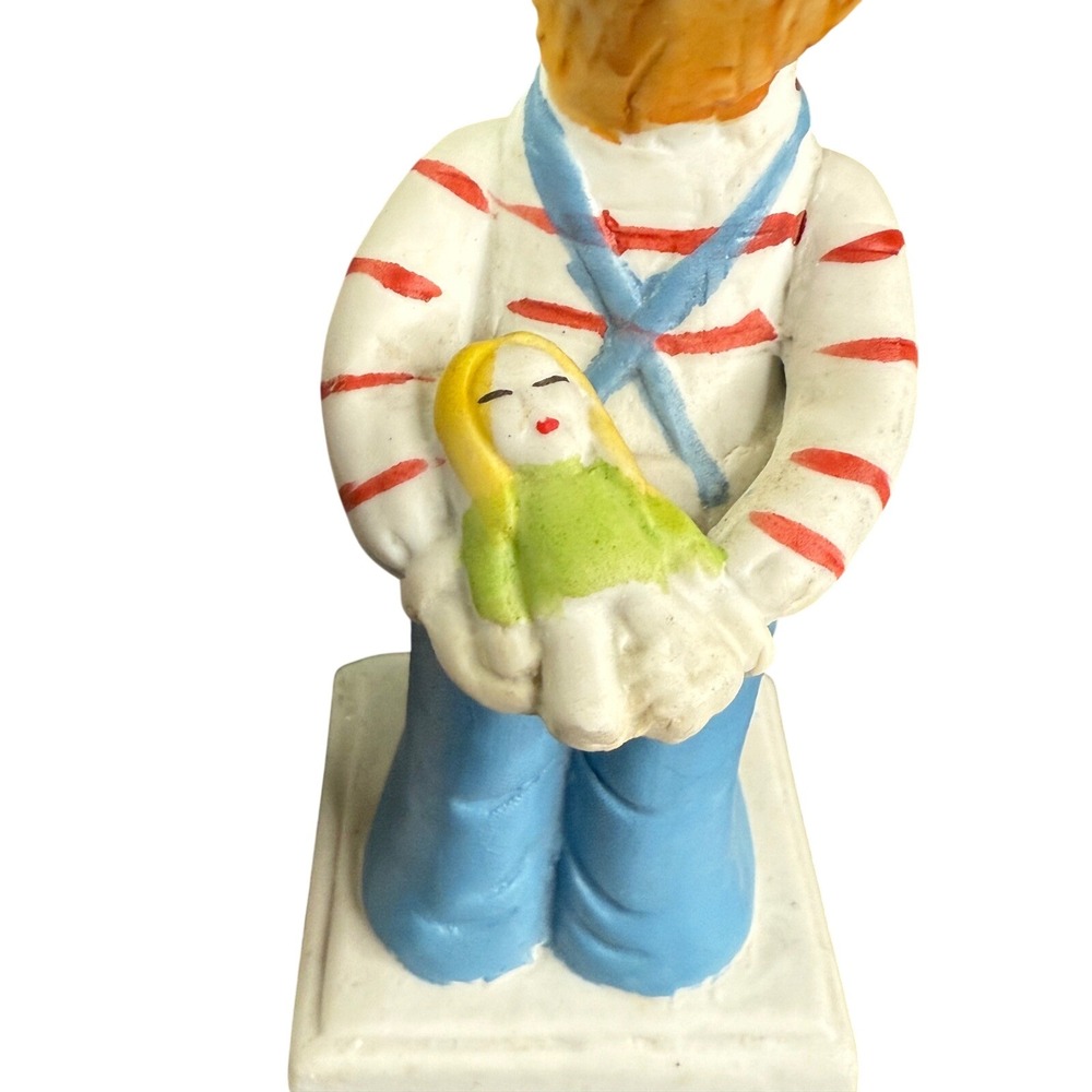 Vintage Ceramic Boy and Girl Figurines Kissing Couple‎ Mid-Century Kitsch Decor - Picture 6 of 13